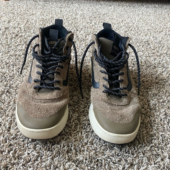 Vans Ultra range boots - Picture 6 of 7